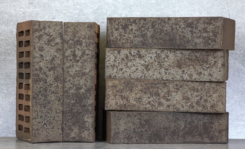 Кирпич керамический лицевой Красная гвардия "Brown Velvet" Premium 1НФ/УС
